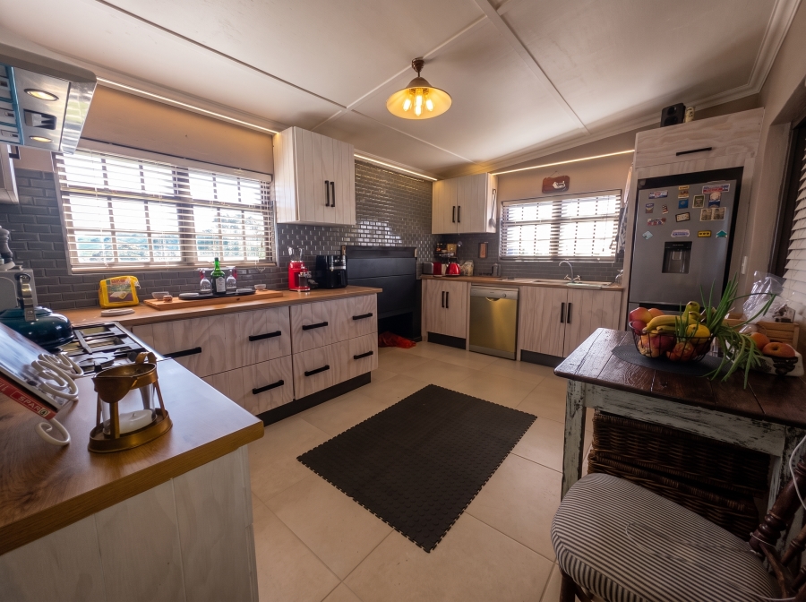 2 Bedroom Property for Sale in Napier Western Cape